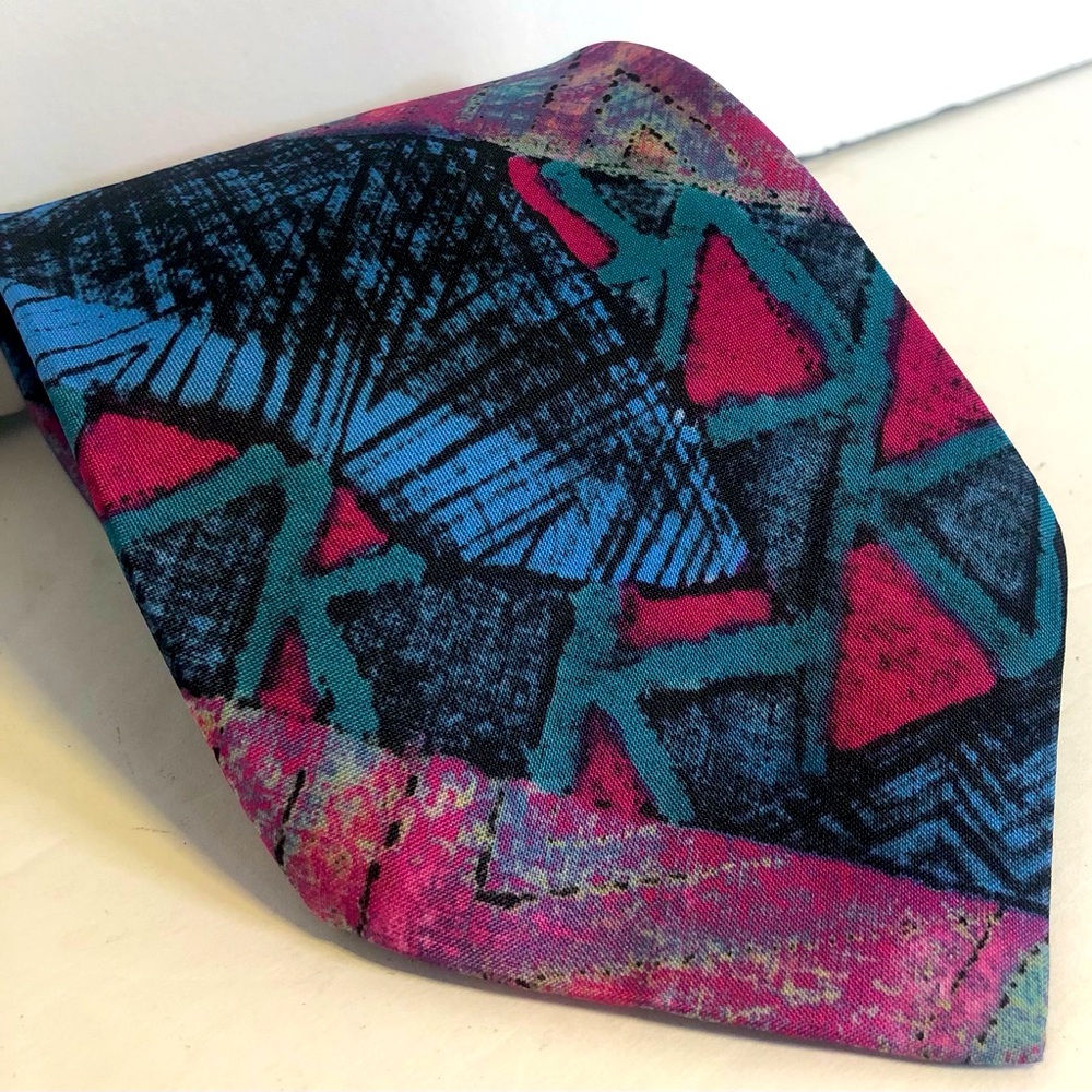 Italian All Silk Hand Made Designer Bright Design Necktie.